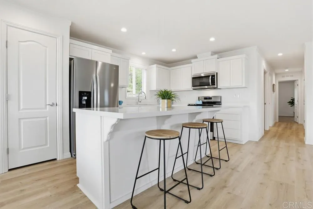 https://cdn.realtyfeed.com/cdn/127/306652962/dafaf2b29596904798371b2c1e3a9323.webp