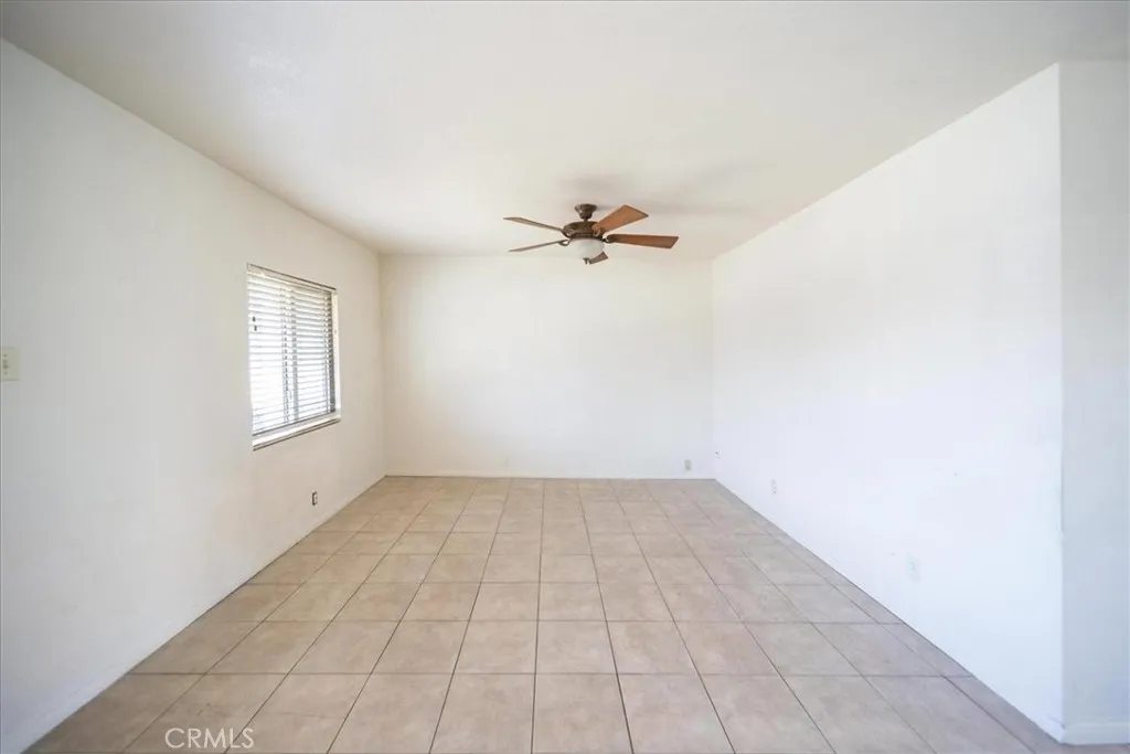 https://cdn.realtyfeed.com/cdn/127/306652974/d6915de53baefeaa3eecb695fa5d902d.webp