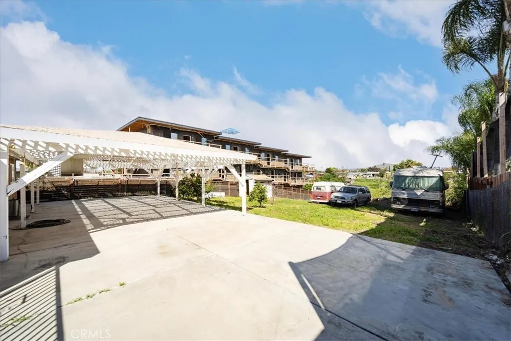https://cdn.realtyfeed.com/cdn/127/306652974/ed92e0ba141c53a9dab7b3652e7b79ba.webp