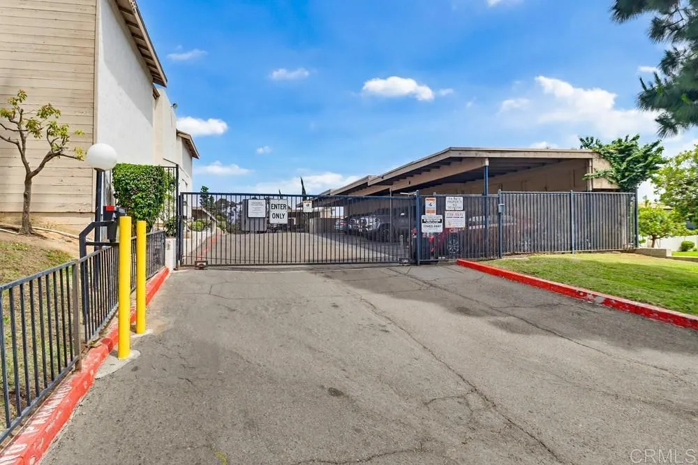 https://cdn.realtyfeed.com/cdn/127/306652979/4afd70a5cb30db769e513d5f06549a54.webp
