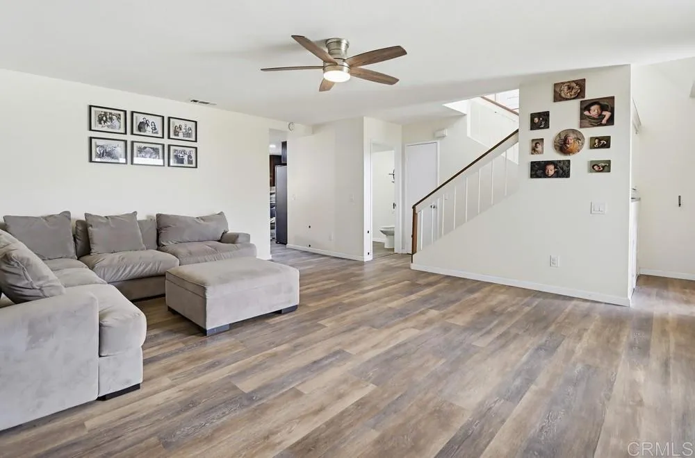 https://cdn.realtyfeed.com/cdn/127/306652979/678f0de132d057ea1aa934f350556fad.webp
