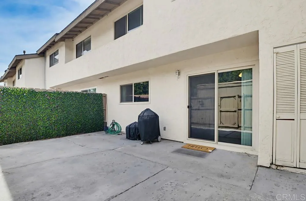 https://cdn.realtyfeed.com/cdn/127/306652979/83d6d8127e51438f8ca2ae5d93465e01.webp