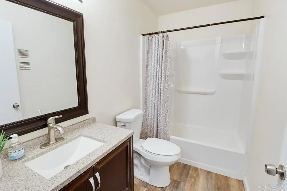https://cdn.realtyfeed.com/cdn/127/306652979/afba77996536408256405ff7d6a7fe2e.webp