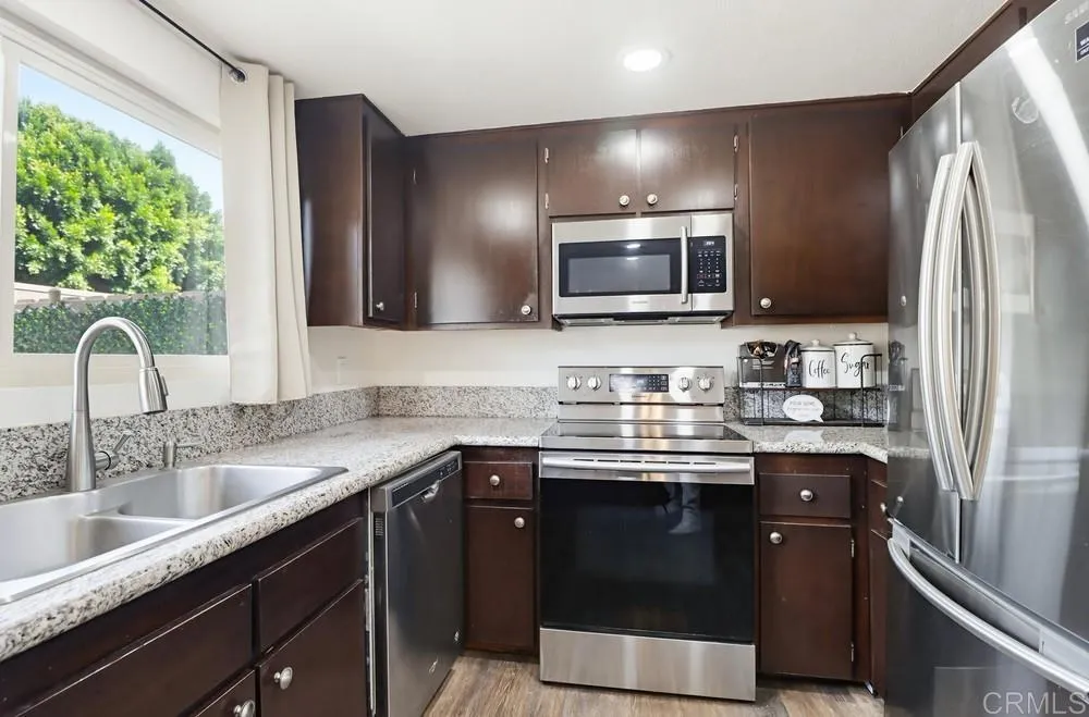 https://cdn.realtyfeed.com/cdn/127/306652979/ee8276f8fd2553a05c8bc1a2aea53224.webp