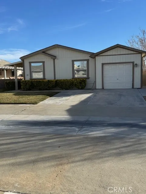 22241 Nisqually, Apple Valley, CA 92308