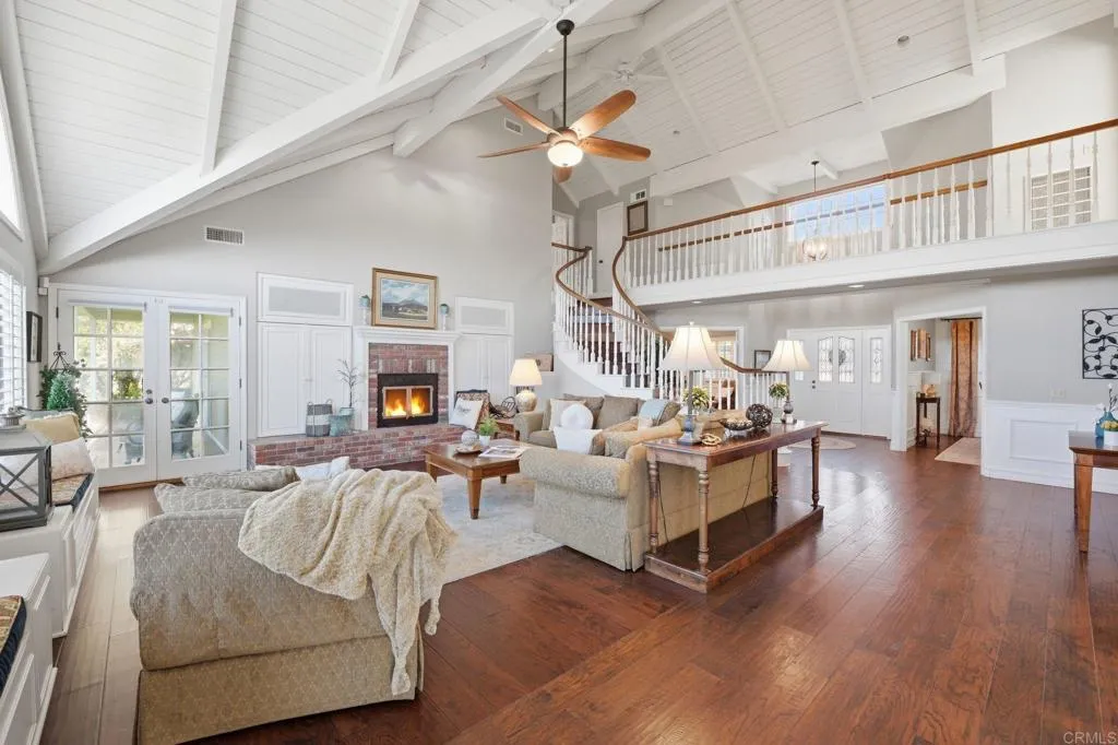 https://cdn.realtyfeed.com/cdn/127/306653029/305306bedcde0db78e96b4607c588112.webp