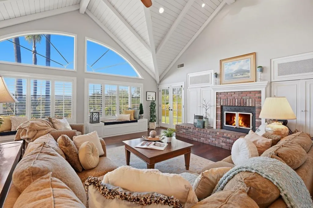 https://cdn.realtyfeed.com/cdn/127/306653029/d00c03d476f5661c2fd5e3564bff964a.webp