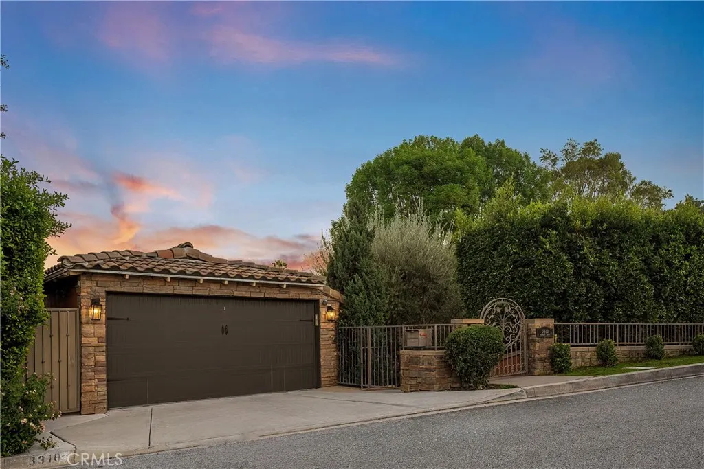 3310  Bennett Drive