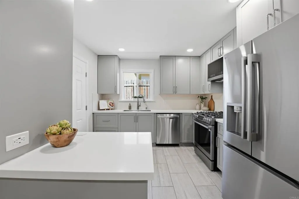 4950 Luna Drive, Oceanside, CA 92057 - Photo 3 of 32, Oceanside, CA