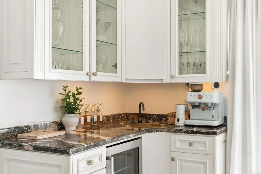 https://cdn.realtyfeed.com/cdn/127/306653091/4aa379967cd68a398c89f19786db7fe7.webp