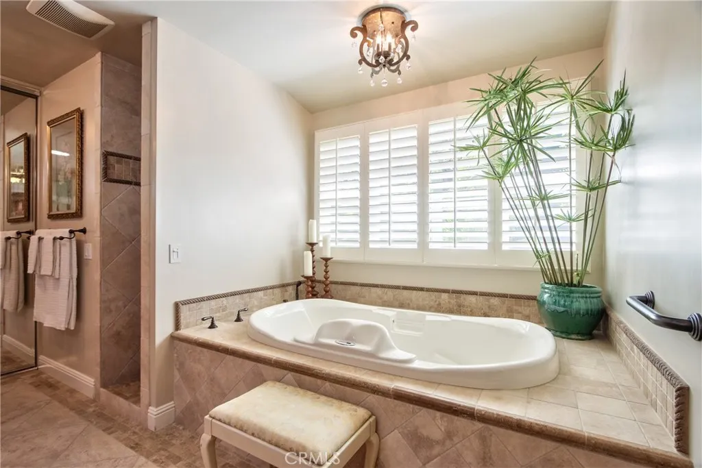 https://cdn.realtyfeed.com/cdn/127/306653152/870b89ff20dde23c6f66d2170c4b6a1d.webp