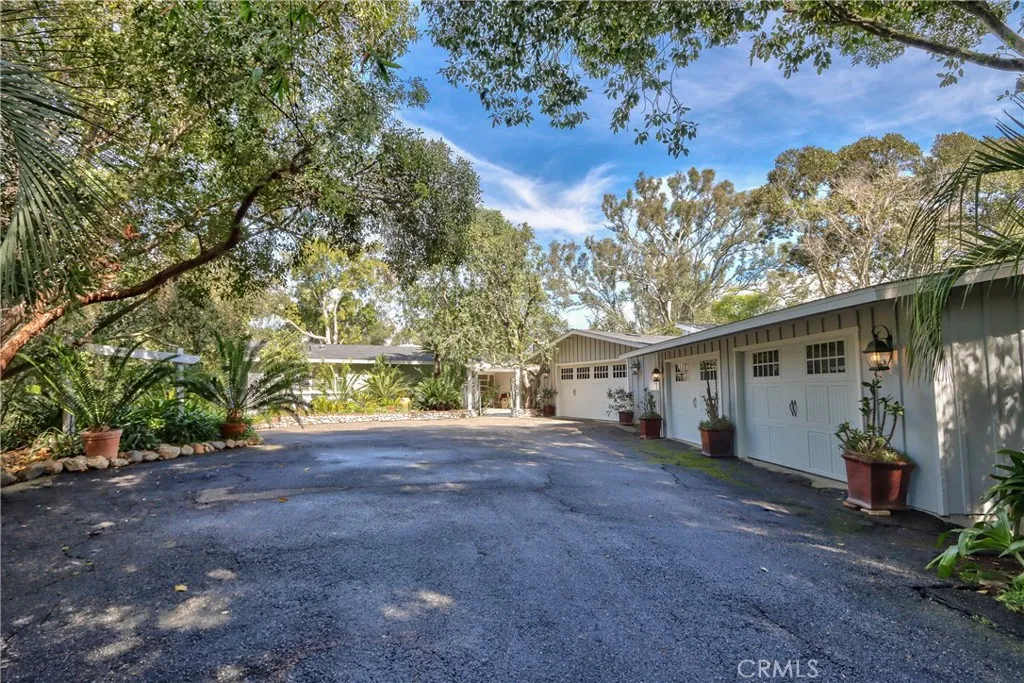 https://cdn.realtyfeed.com/cdn/127/306653152/b807936034d87df53a94c4a04142afdd.webp