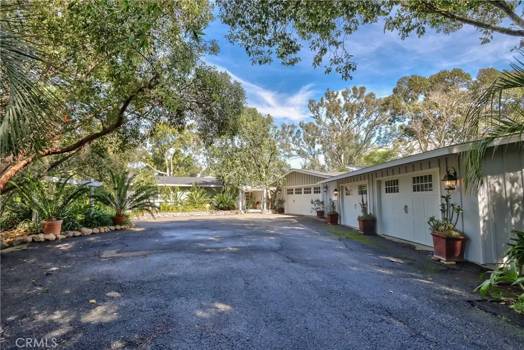 https://cdn.realtyfeed.com/cdn/127/306653152/d65225ebb30fc5bb86d3d834d9078e58.webp