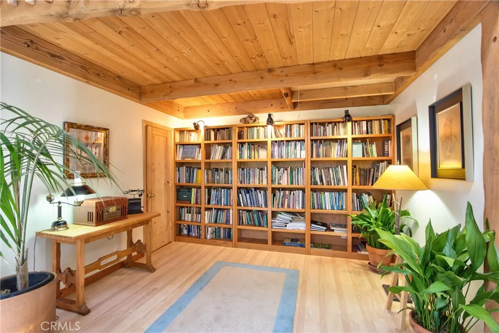 https://cdn.realtyfeed.com/cdn/127/306653152/e6caf1aa892322a2e6775703b4ecad09.webp