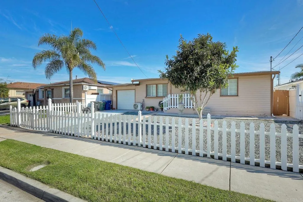 https://cdn.realtyfeed.com/cdn/127/306653159/6085e822d59b0975db1c8e3de7e8999b.webp