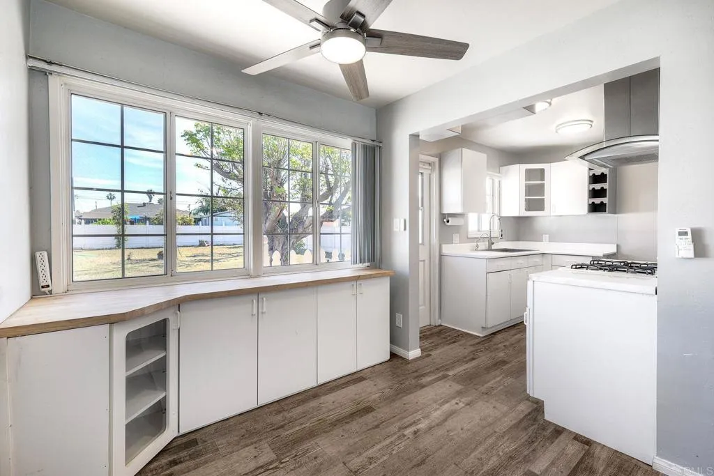 https://cdn.realtyfeed.com/cdn/127/306653159/8605961858413765fbfa48b4d768c142.webp