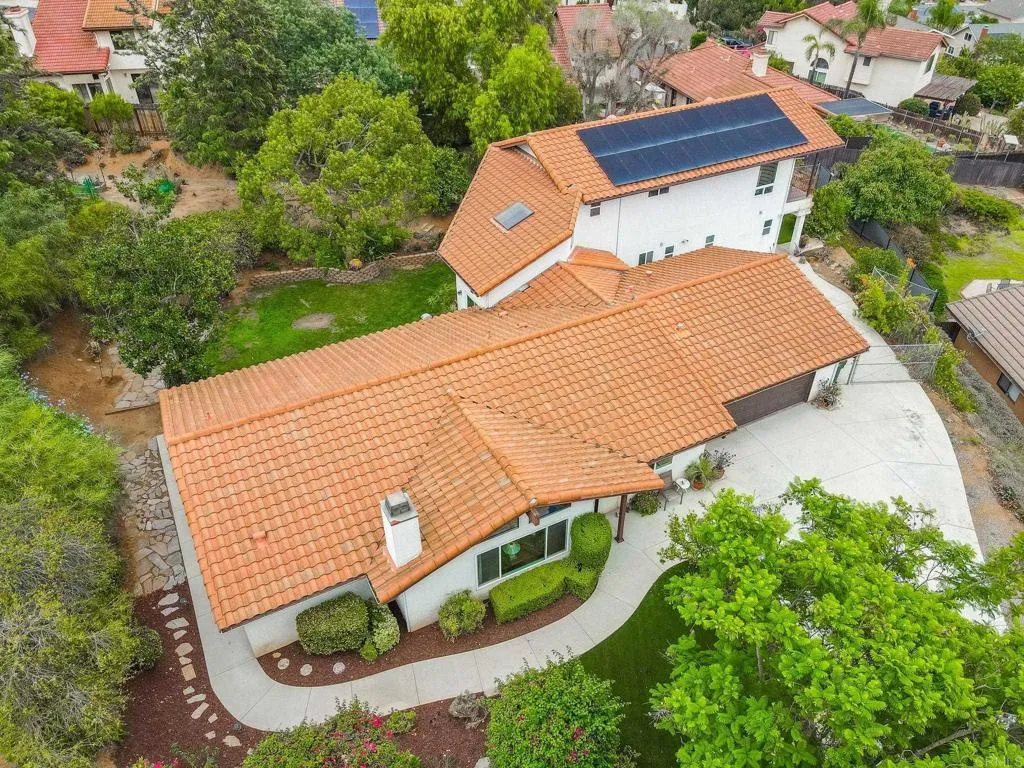 https://cdn.realtyfeed.com/cdn/127/306653211/1158d32c002a6b587c57d91532e2ad7b.webp
