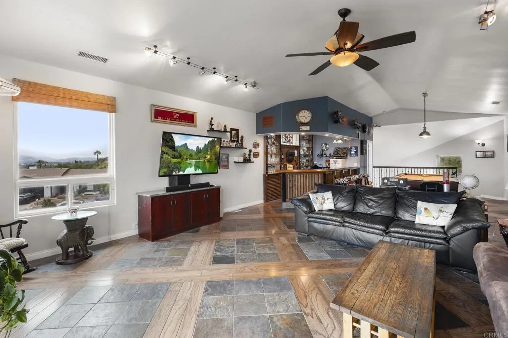 https://cdn.realtyfeed.com/cdn/127/306653211/641295850cddb28a4c313511228e8c1e.webp