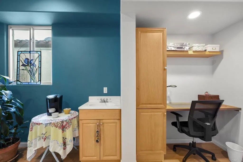 https://cdn.realtyfeed.com/cdn/127/306653211/8671c59861281936e91ae71b5d8d9520.webp