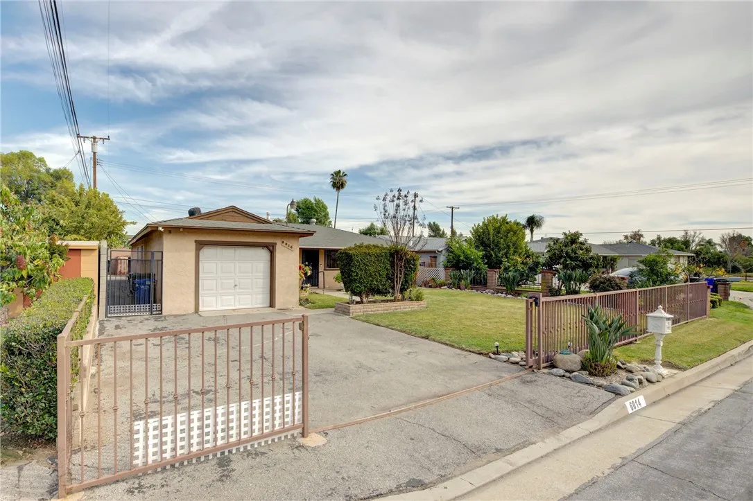 6014 N Fairvale Drive, Azusa, CA 91702 - Photo 2 of 34, Azusa, CA