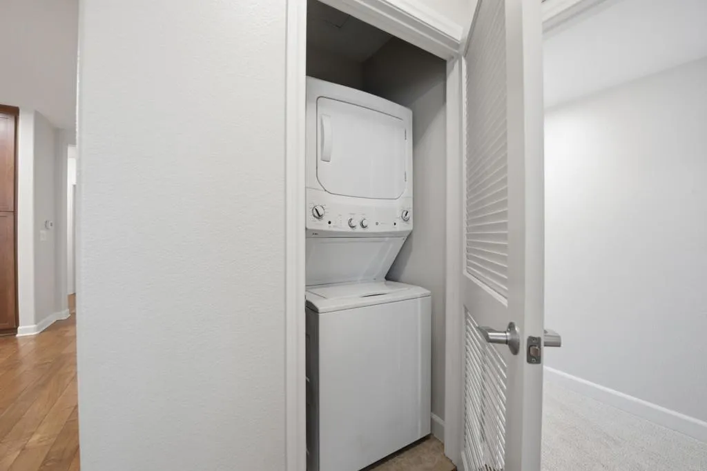https://cdn.realtyfeed.com/cdn/127/306653290/735bc9af8e1d789f978011455f6a46a5.webp