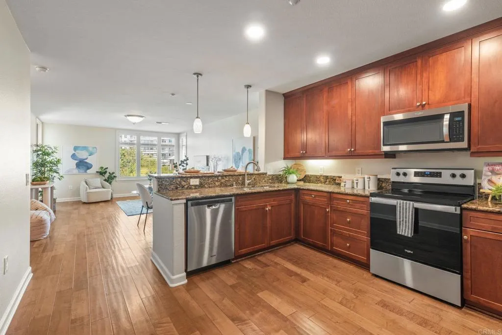 https://cdn.realtyfeed.com/cdn/127/306653290/7aa4eac93f8f5f01bf5ad8cabf3e3cec.webp