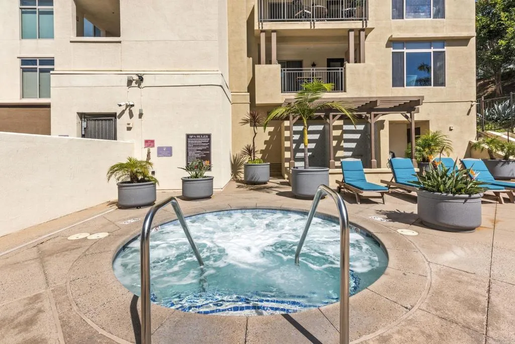 https://cdn.realtyfeed.com/cdn/127/306653290/883d4cb4ff30d80605ffbcacea54ef24.webp