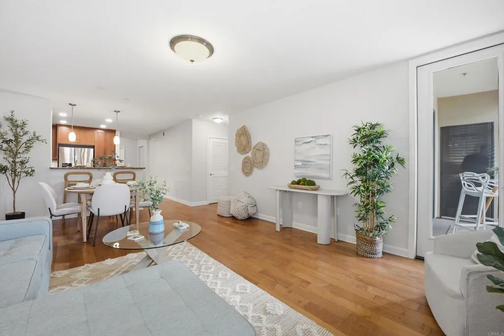 https://cdn.realtyfeed.com/cdn/127/306653290/9bf52910994c32cc38dcc2493ada645c.webp