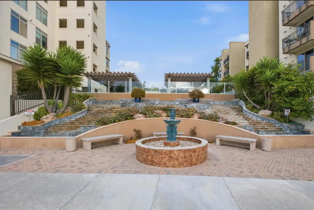 https://cdn.realtyfeed.com/cdn/127/306653290/cdb4ea77f05a09e616a34c783e55acc1.webp