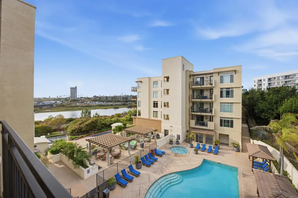https://cdn.realtyfeed.com/cdn/127/306653290/f56b24a7cb5bc21b09ebc6e2c8a8eb41.webp