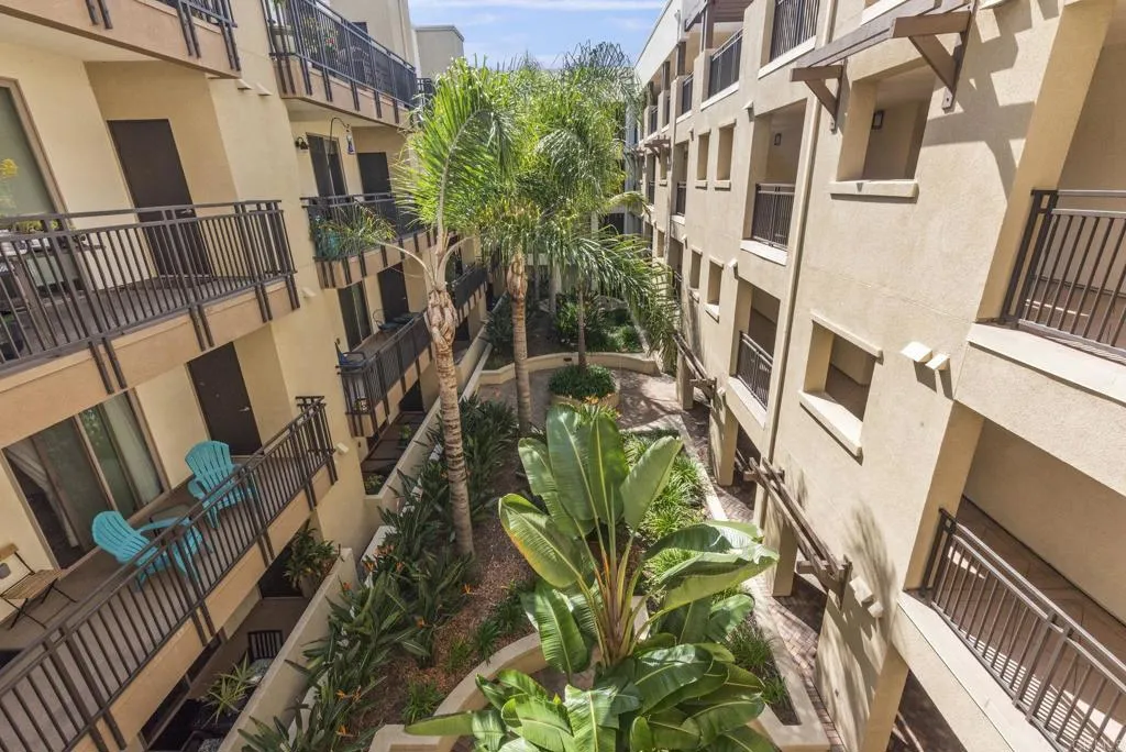 https://cdn.realtyfeed.com/cdn/127/306653290/fee4bebd06d2f17842029477949f0d0f.webp