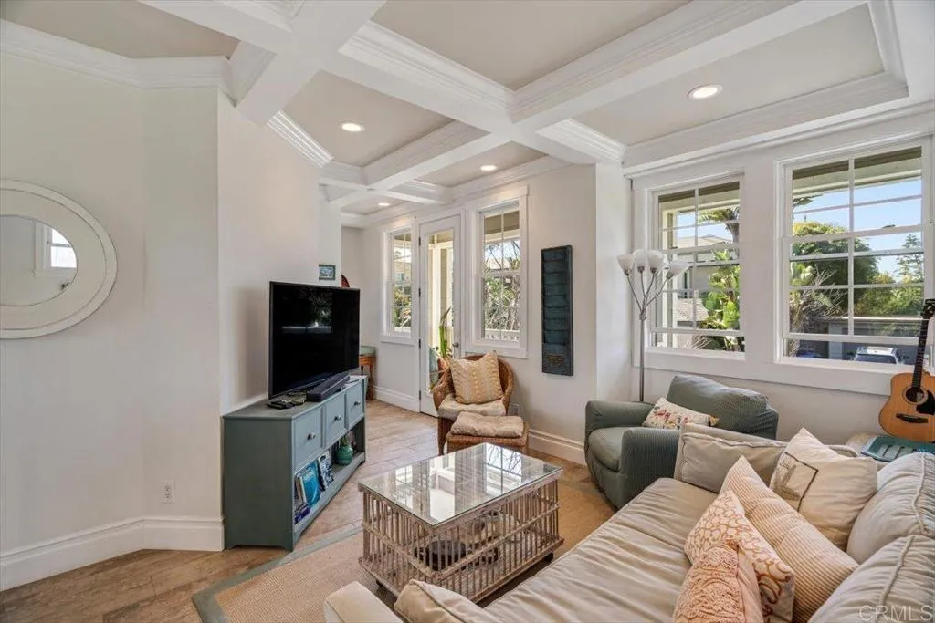 https://cdn.realtyfeed.com/cdn/127/306653320/b41d69ac58d55286068bd86e7080ba9c.webp