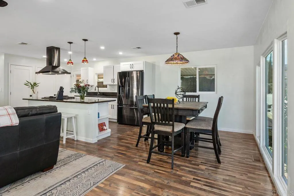 https://cdn.realtyfeed.com/cdn/127/306653346/b4781ce6505cde13f3029d545c683730.webp