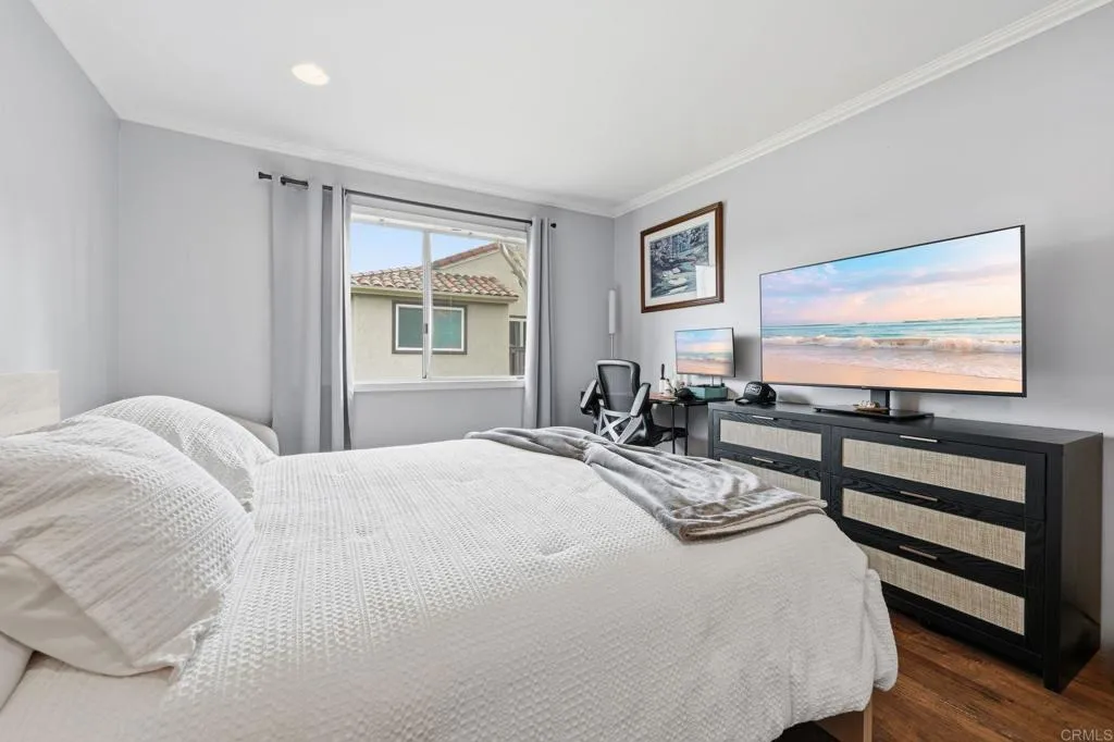 https://cdn.realtyfeed.com/cdn/127/306653355/b18d3f834752f65bed176352aad497a4.webp