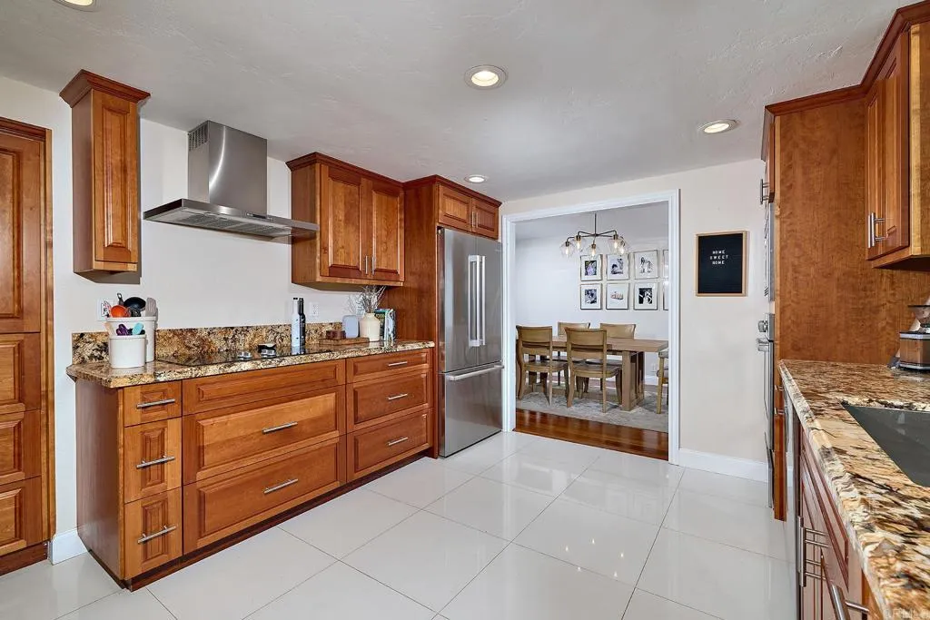 https://cdn.realtyfeed.com/cdn/127/306653360/75600351426412c6bad56d8bd4a4e453.webp