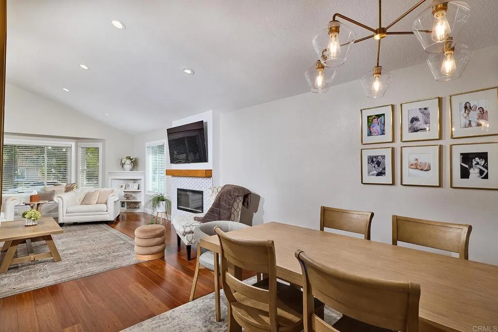 https://cdn.realtyfeed.com/cdn/127/306653360/cee9eb12d1f03f24df00ae4311b59415.webp