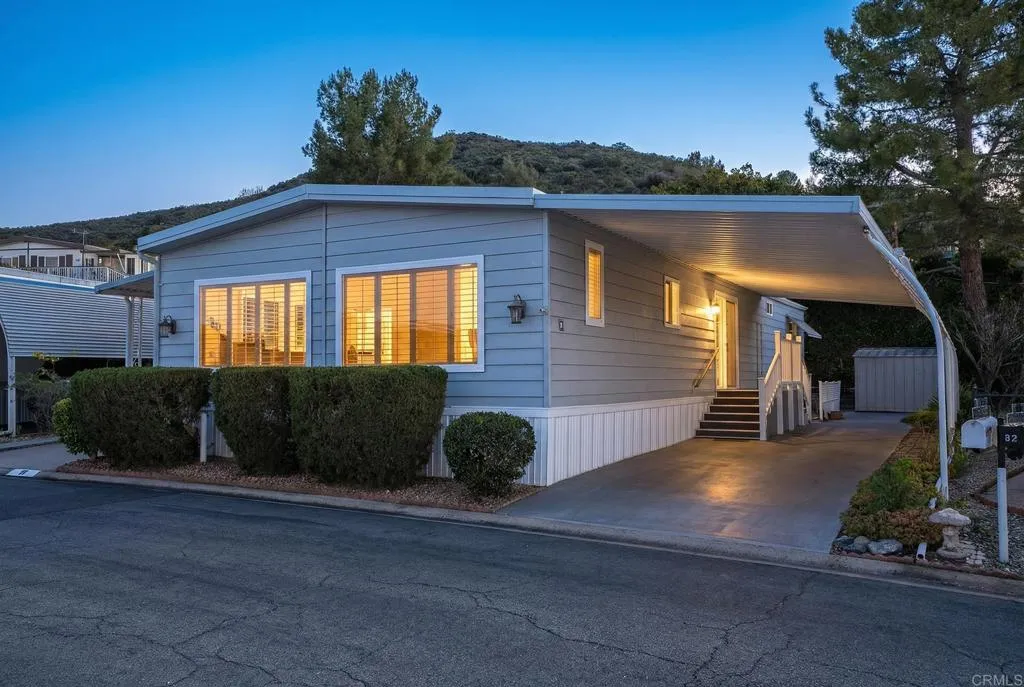 https://cdn.realtyfeed.com/cdn/127/306653416/9470c83d34006a3e2fc667e134886776.webp
