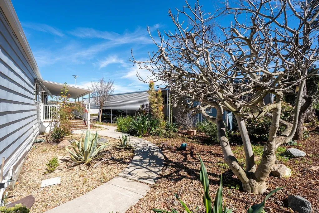 https://cdn.realtyfeed.com/cdn/127/306653416/aa30d473ce31e56fd26826b8bdfc3a1d.webp