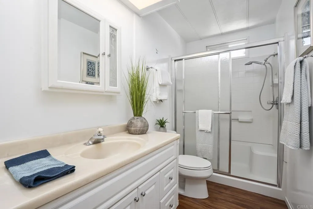 https://cdn.realtyfeed.com/cdn/127/306653416/ba79892ea0114f802df1d92eed13a9c3.webp
