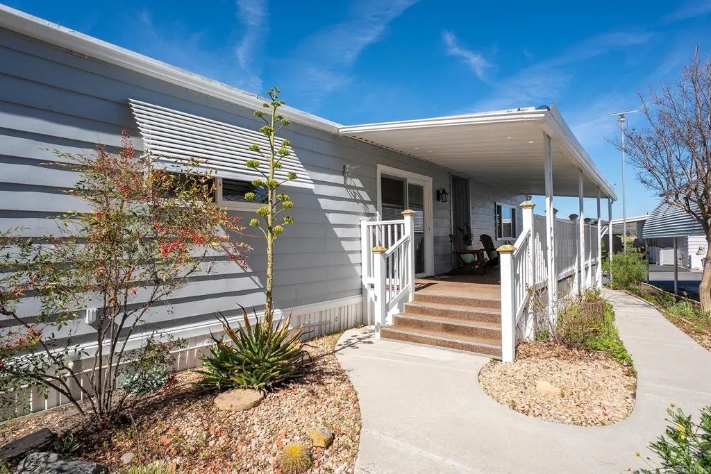 https://cdn.realtyfeed.com/cdn/127/306653416/c02c6af426cd5b9668763acbb46595fe.webp