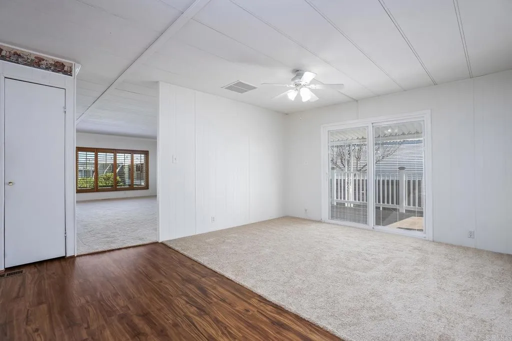 https://cdn.realtyfeed.com/cdn/127/306653416/fa17e472f3474cfe95424c05f3e22534.webp
