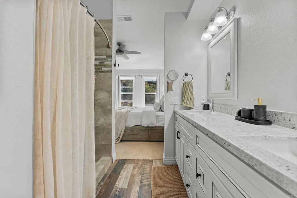 https://cdn.realtyfeed.com/cdn/127/306653424/2db9752439d92a9ff0f3c971e07676a5.webp