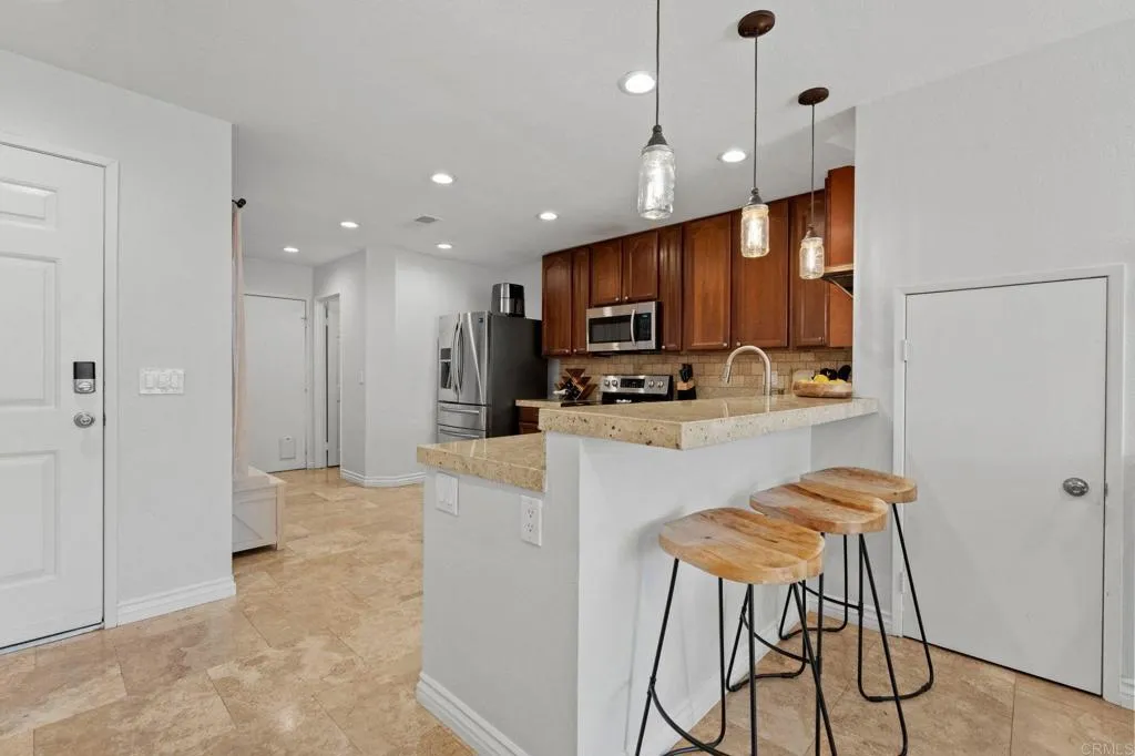 https://cdn.realtyfeed.com/cdn/127/306653424/35774bcd605ab4ec461ac74d5e22c1c5.webp