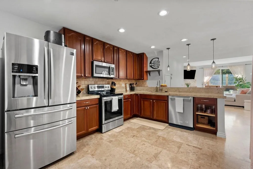https://cdn.realtyfeed.com/cdn/127/306653424/54481af43239ae3e458d610ad5f850f1.webp