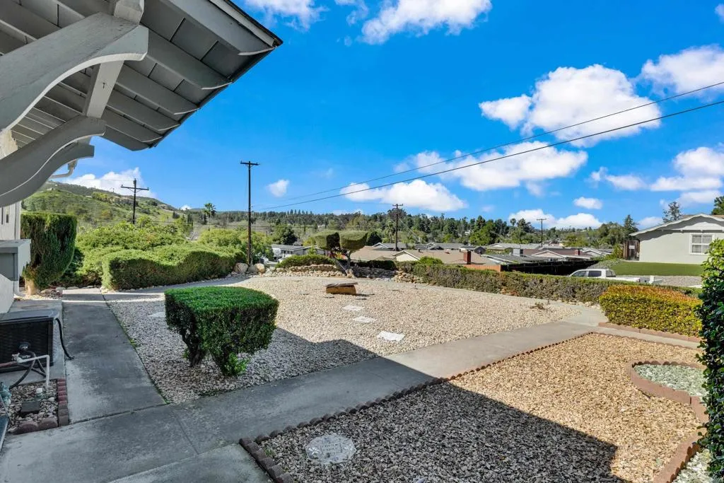 https://cdn.realtyfeed.com/cdn/127/306653433/c1c74a6e575fb2f4b10646fbe747908e.webp