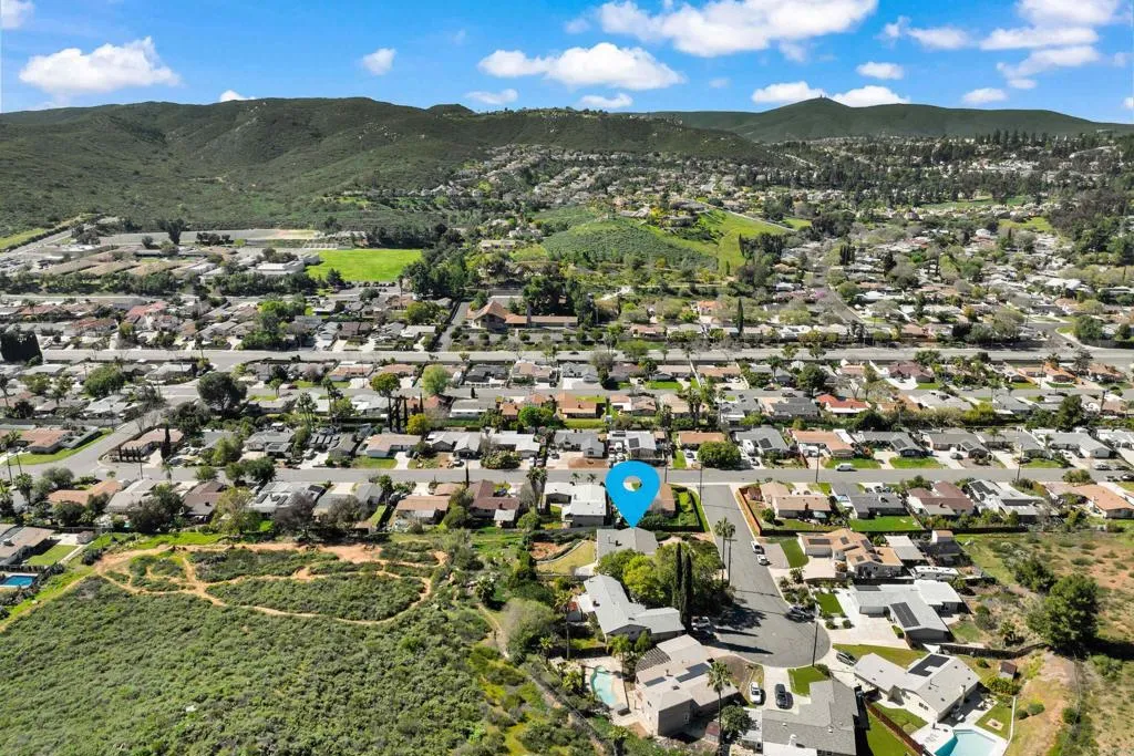 https://cdn.realtyfeed.com/cdn/127/306653433/c62f092cb7a8cf25e7c788b600eb5264.webp