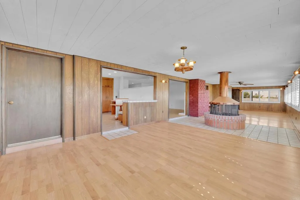 https://cdn.realtyfeed.com/cdn/127/306653433/d9c91b561b632b18365a5d6af58b7242.webp