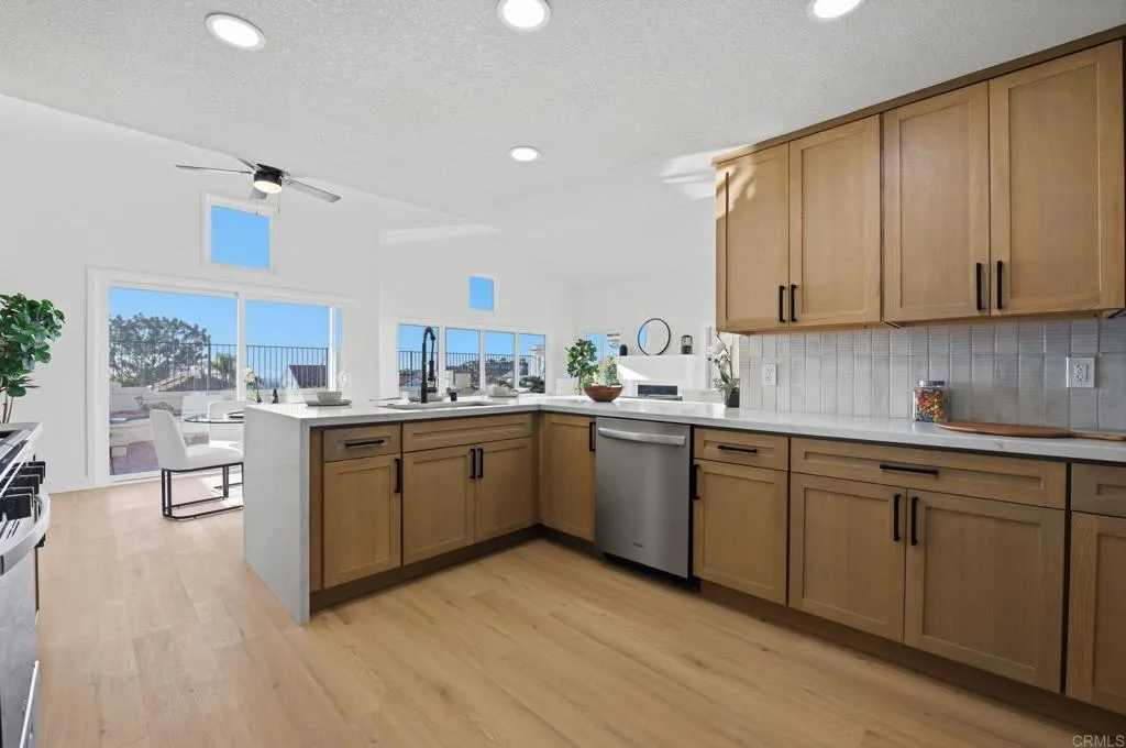 https://cdn.realtyfeed.com/cdn/127/306653479/16b85e1ba59ce876cfd972d15ed1093f.webp