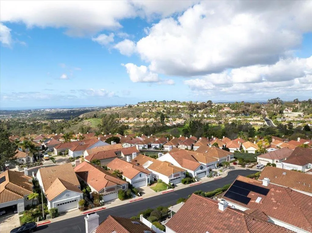 https://cdn.realtyfeed.com/cdn/127/306653479/265b4287a10138e42f414518071f65d5.webp