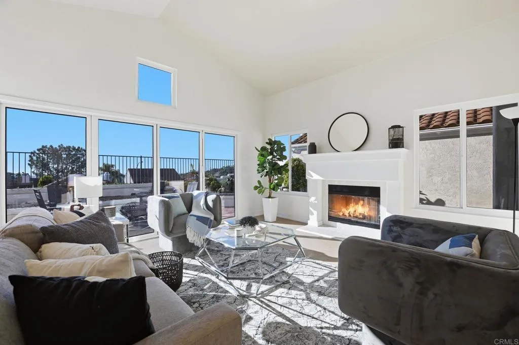 https://cdn.realtyfeed.com/cdn/127/306653479/50ffea9dffb3ad90a881c3f307c6ae85.webp